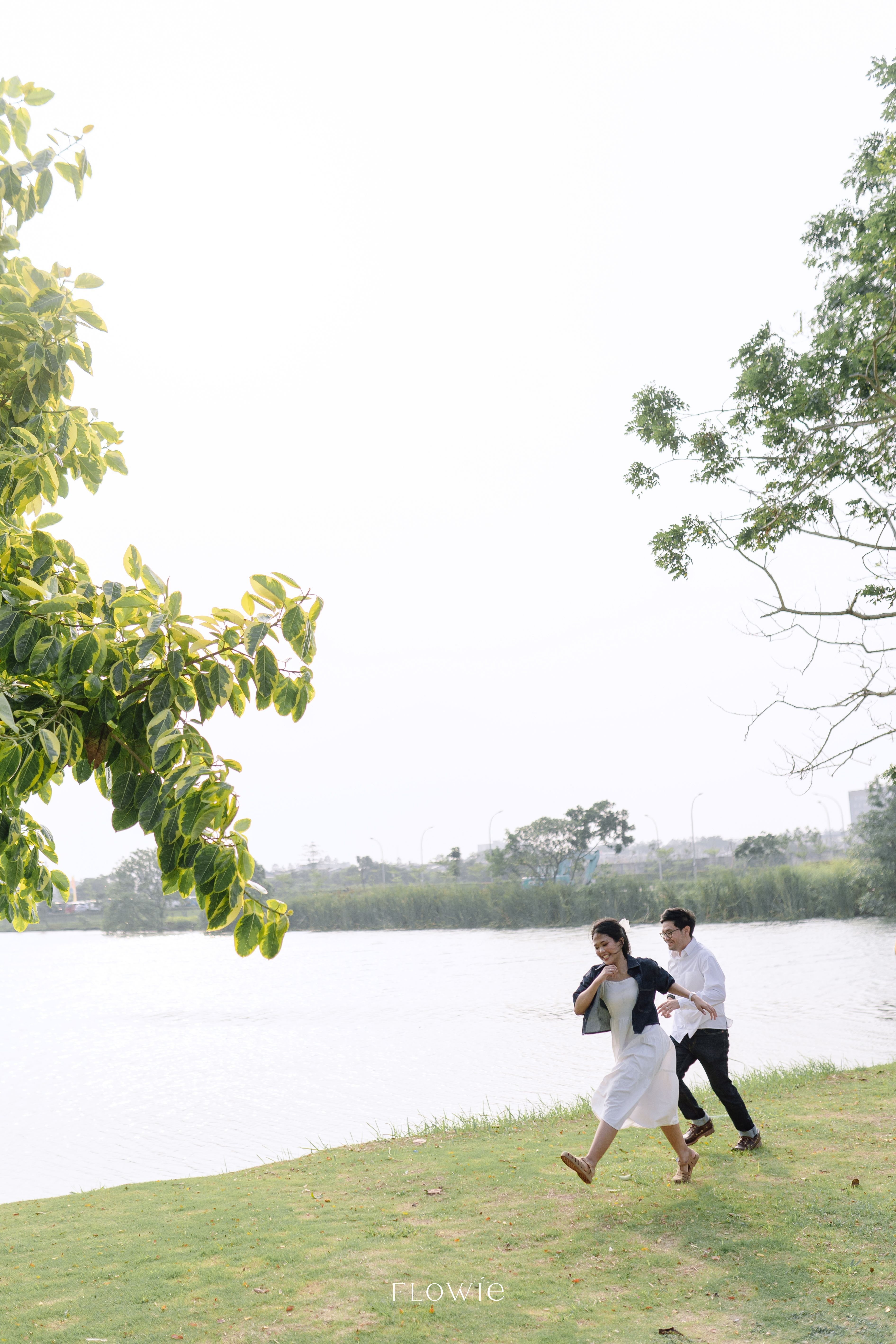 Couple moment
